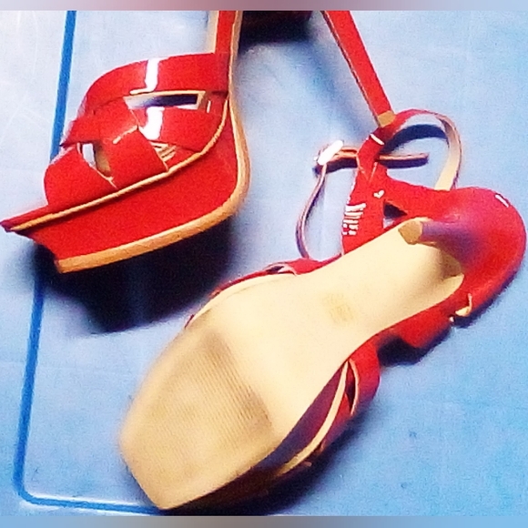 OFFICE LONDON Red Patent Leather Strappy Platform Sandals - Picture 5 of 8